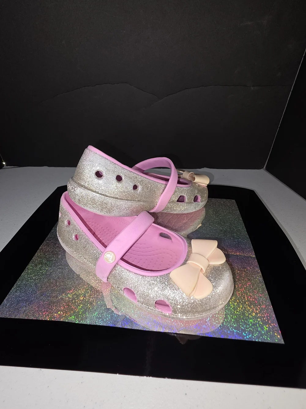 CROCS Keely Girls Hi-Glitter Bow Mary Jane Sz C-12 Flats Pastel Pink Silver*